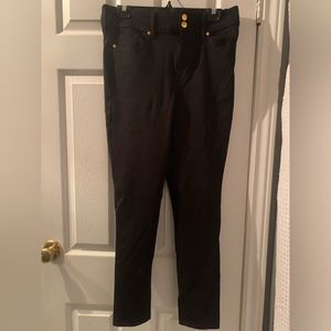Anne Klein black high rise skinny jeans in size 12